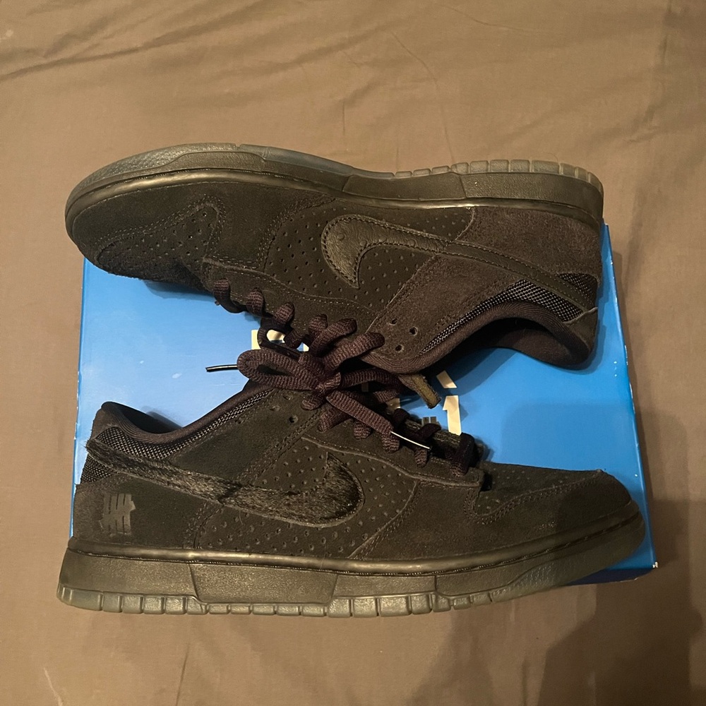 Nike Dunk Low Undefeated On It Black